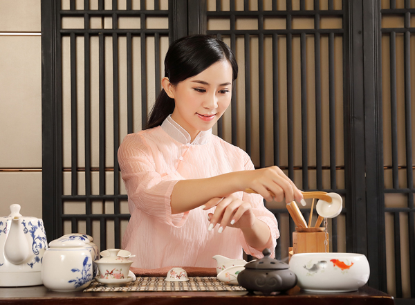 经常去天津和平靠谱男士会馆，这家私藏已久的店推荐给你